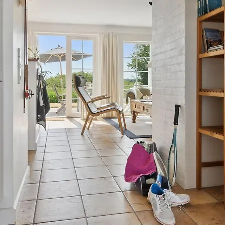 Daniela - 300m From The Sea By Interhome