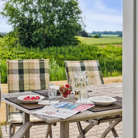 Daniela - 300m From The Sea By Interhome *