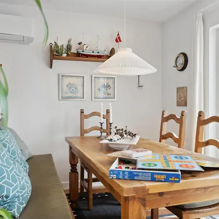 Daniela - 300m From The Sea By Interhome